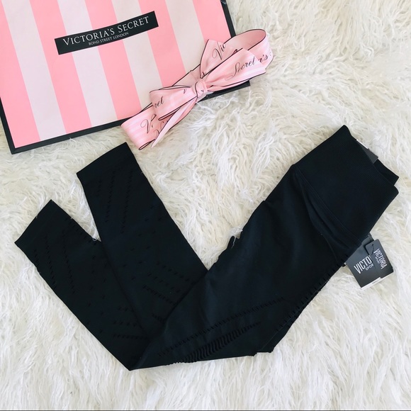 NWT Victoria’s Secret Pink 7/8 Tights - Picture 3 of 5